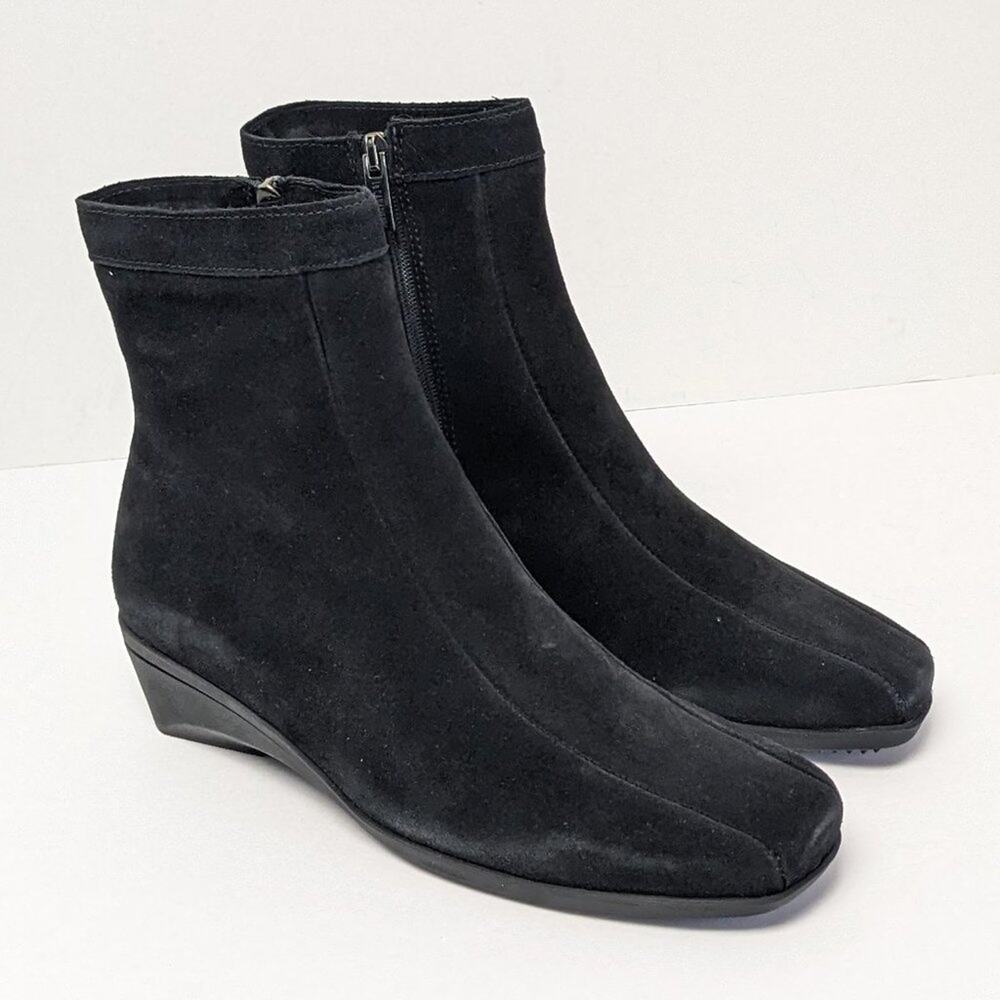 La Canadienne Elizabeth Ankle Boots, Black Suede, Womens 5.5 M